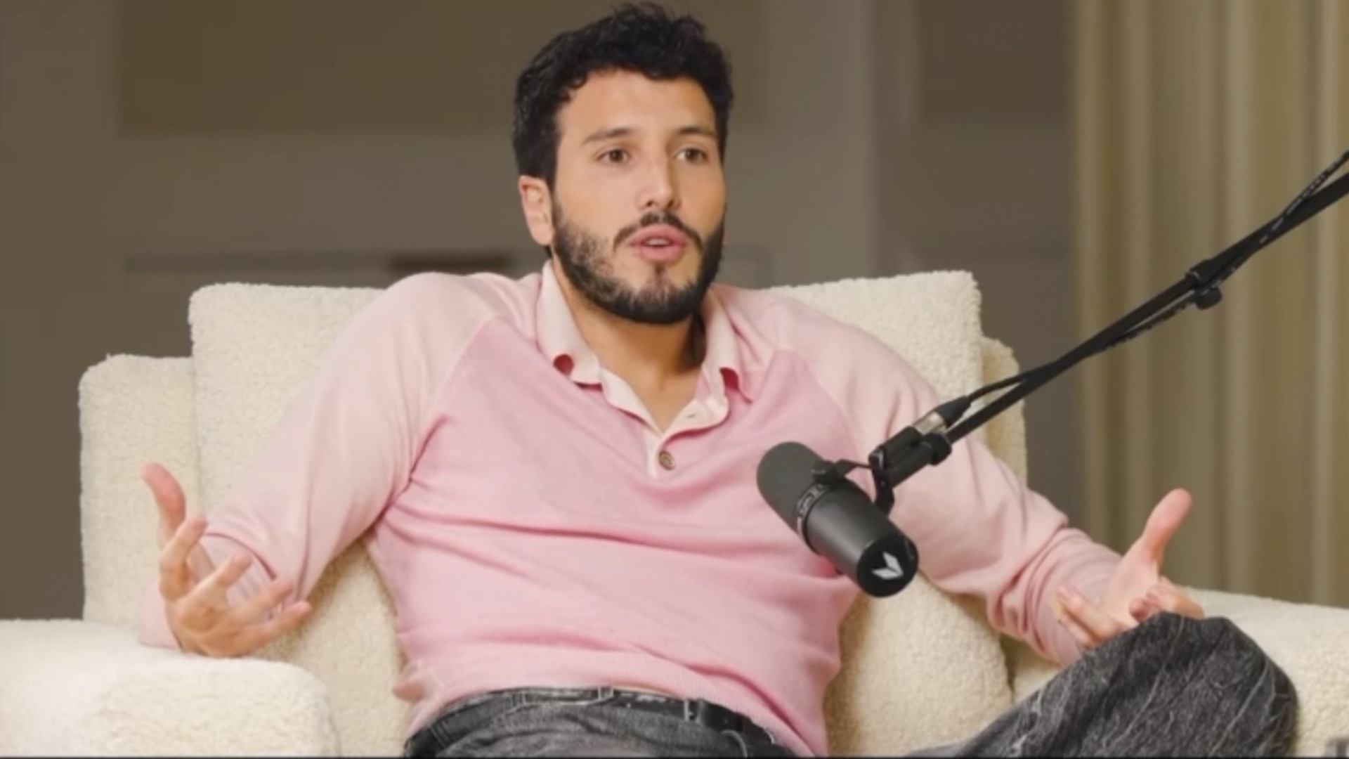 Sebastián Yatra y sus polémicas declaraciones sobre la infidelidad en un podcast